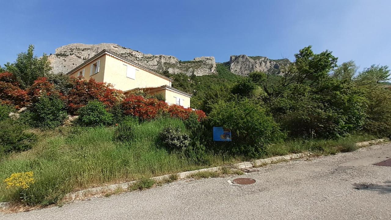 Les Terrasses Du Paradis Orpierre Экстерьер фото