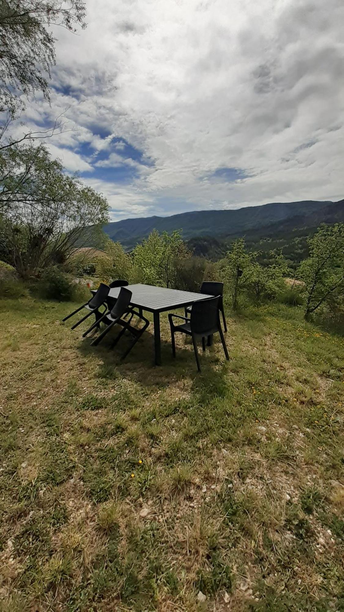 Les Terrasses Du Paradis Orpierre Экстерьер фото